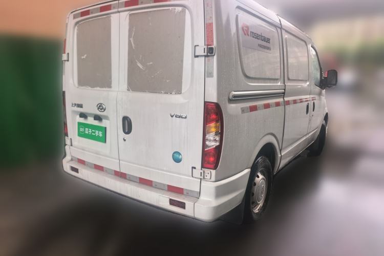 Used SAIC MAXUS Xintu V80 2023 2.0T Manual Classic City Delivery King Short Wheelbase Ultra-Low Roof 3-Seater Rear Right 45 Deg