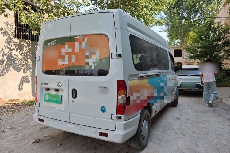 Used SAIC MAXUS Xintu V80 2023 2.0T Manual Classic Aoyuntong Long Wheelbase Mid-Height 6/7/8/9-Seater Rear Right 45 Deg