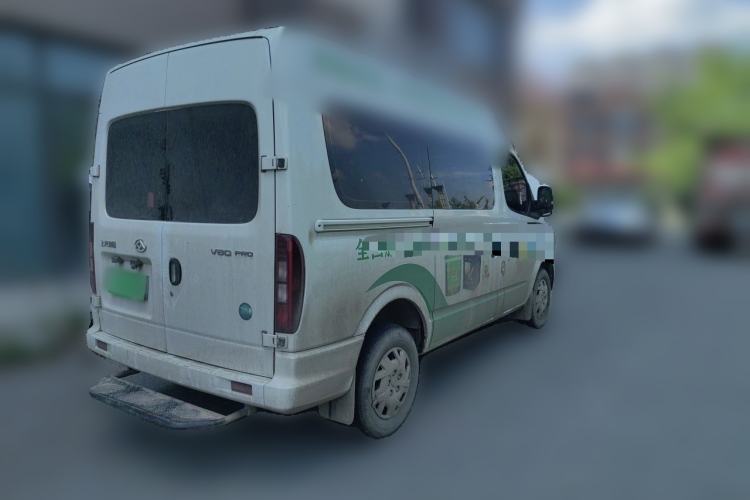 Used SAIC MAXUS Xintu V80 2023 2.0T Manual Classic Aoyuntong Short Wheelbase Mid-Roof 5/6-Seater Rear Right 45 Deg