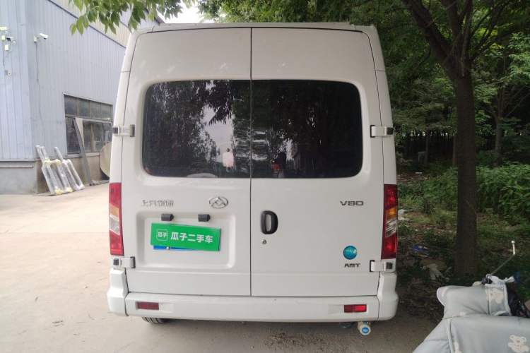 Used SAIC MAXUS Xintu V80 2023 2.0T AMT Classic Aoyuntong Long Wheelbase Mid-Height 6/7/8/9-Seater Rear