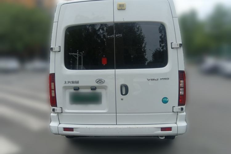 Used SAIC MAXUS Xintu V80 2023 2.0T Manual Classic Aoyuntong Long Wheelbase Mid-Height 6/7/8/9-Seater Rear