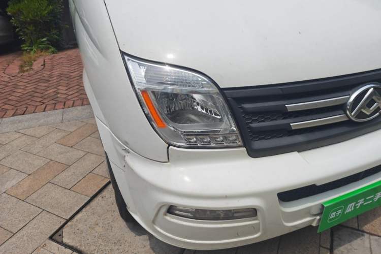 Used SAIC MAXUS Xintu V80  Right Front Headlight