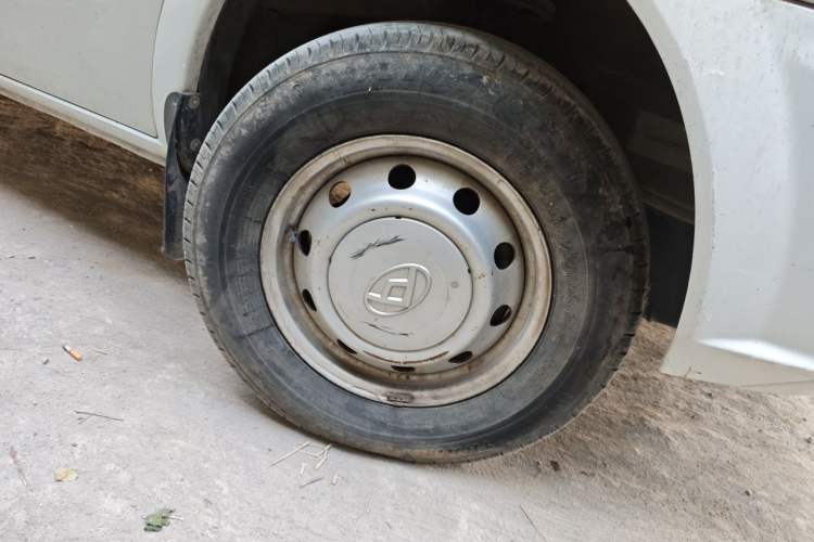 Used SAIC MAXUS Xintu V80 2023 2.0T Manual Classic Aoyuntong Long Wheelbase Mid-Height 6/7/8/9-Seater Right Front Wheel Hub
