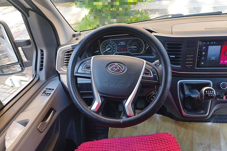 Used SAIC MAXUS Xintu V80 2023 2.0T Manual Classic Aoyuntong Long Wheelbase Mid-Height 6/7/8/9-Seater Steering Wheel