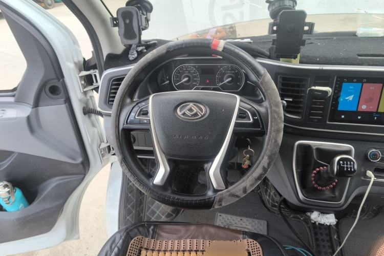 Used SAIC MAXUS Xintu V80  Steering Wheel