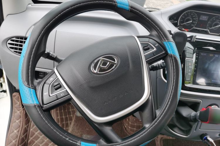 Used SAIC MAXUS Xintu V80  Steering Wheel