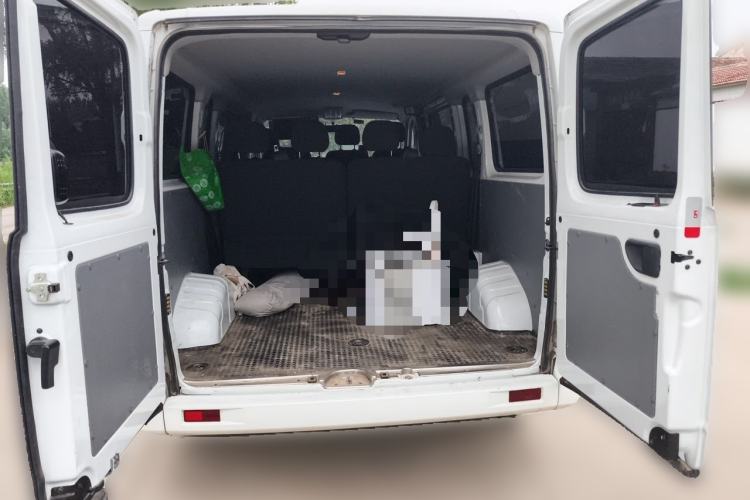 Used SAIC MAXUS Xintu V80  Trunk