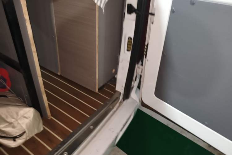 Used SAIC MAXUS Xintu V80  Trunk