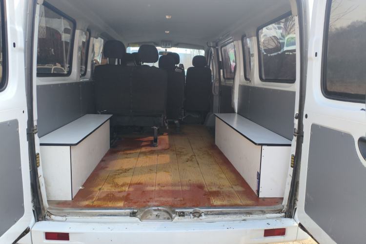 Used SAIC MAXUS Xintu V80 2023 2.0T AMT Classic Aoyuntong Long Wheelbase Ultra-Low Roof with 6/7/8/9 Seats Trunk