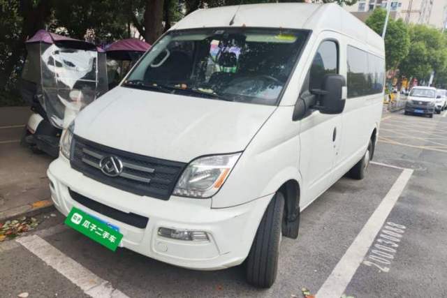 Used SAIC MAXUS Xintu V80 2023 2.0T Manual Classic Aoyuntong Long Wheelbase Mid-Height 6/7/8/9-Seater