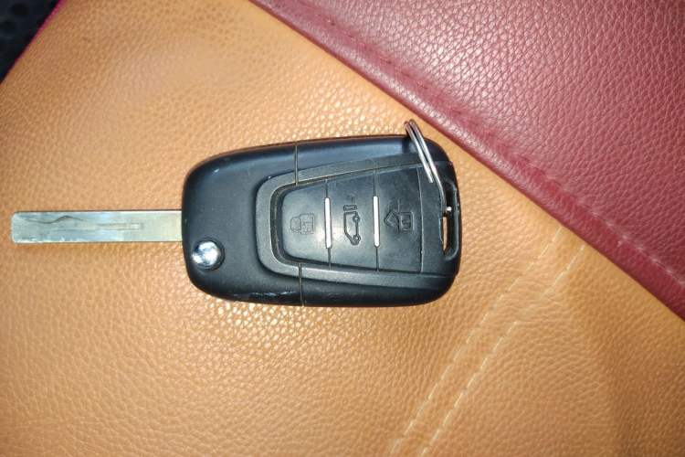 Used SAIC MAXUS Xintu V80  Vehicle Key