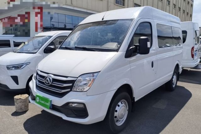 Used SAIC MAXUS Xintu V80 2023 2.0T Manual Classic Aoyuntong Short Wheelbase Mid-Roof 5/6-Seater