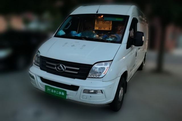 Used SAIC MAXUS Xintu V80 2023 2.0T Manual Classic City Delivery King Long Wheelbase Mid-Roof 3-Seater