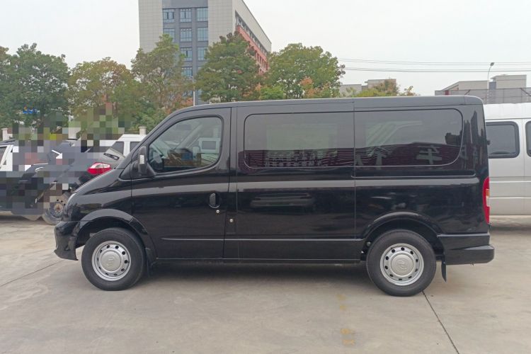 Used SAIC MAXUS Xintu V80 2024 Aotuntong Value Edition 6MT Short Wheelbase Ultra-Low Roof 127 Ps 5/6 Seats Exterior 3