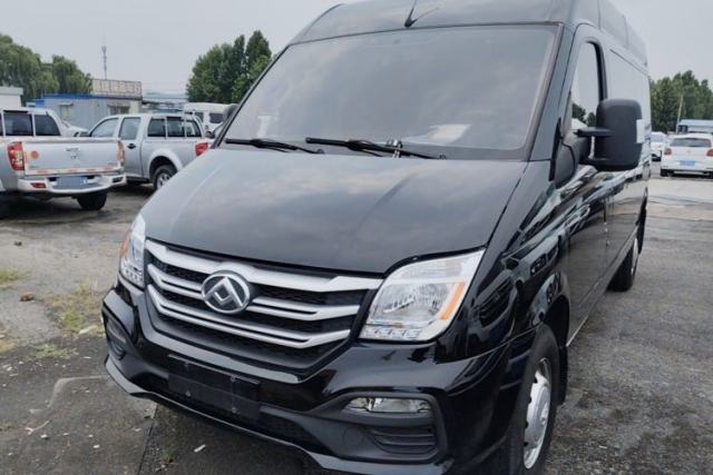 Used SAIC MAXUS Xintu V80 2024 Aotong Value Edition 6MT Long-Wheelbase Mid-Roof Model with 127 Ps Available in 6/7/8/9-Seater Configurations