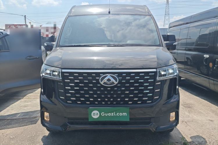 Used SAIC MAXUS Xintu V80 2024 Aotong Value Edition 6AMT Long Wheelbase Mid-Roof Model 127 Ps 6/7/8/9-Seater Front