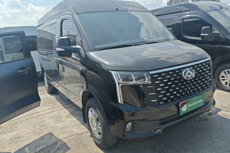 Used SAIC MAXUS Xintu V80 2024 Aotong Value Edition 6AMT Long Wheelbase Mid-Roof Model 127 Ps 6/7/8/9-Seater Front Right 45 Deg