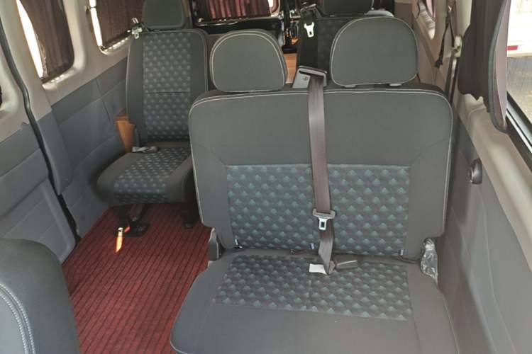 Used SAIC MAXUS Xintu V80 2024 Aotong Value Edition 6AMT Long Wheelbase Mid-Roof Model 127 Ps 6/7/8/9-Seater Left Rear Seat