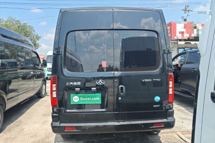 Used SAIC MAXUS Xintu V80 2024 Aotong Value Edition 6AMT Long Wheelbase Mid-Roof Model 127 Ps 6/7/8/9-Seater Rear