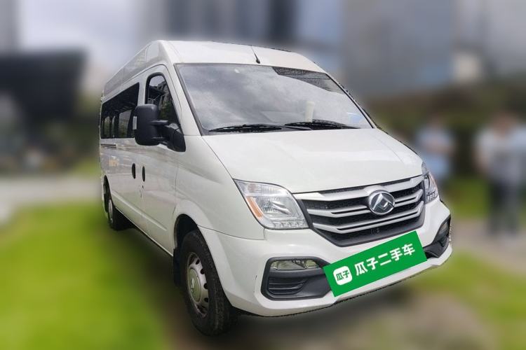 Used SAIC MAXUS Xintu V80 2024 Aotong Value Edition 6AMT Long Wheelbase Mid-Roof Model 127 Ps 6/7/8/9-Seater Front Right 45 Deg