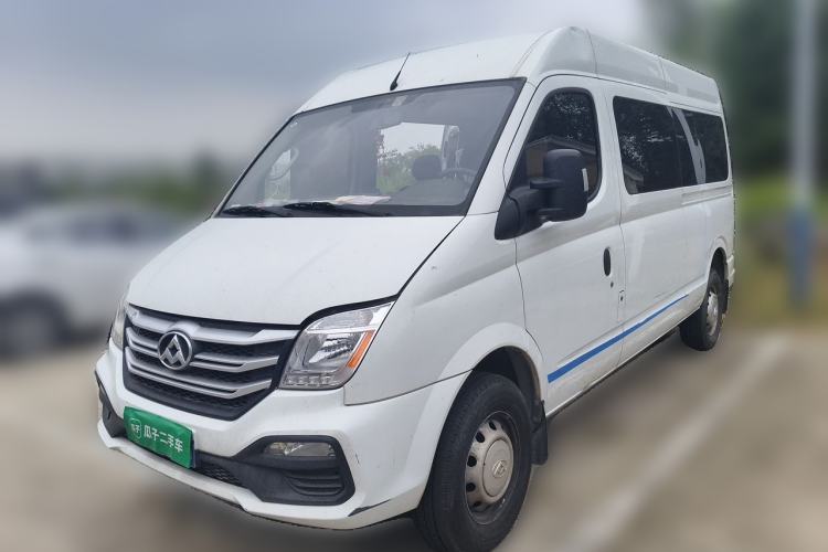 SAIC MAXUS Xintu V80 2024 Aotong Value Edition 6MT Long-Wheelbase Mid-Roof Model with 127 Ps Available in 6/7/8/9-Seater Configurations
