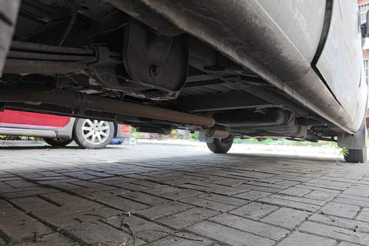 Used SAIC MAXUS Xintu V80  Chassis Rear Right