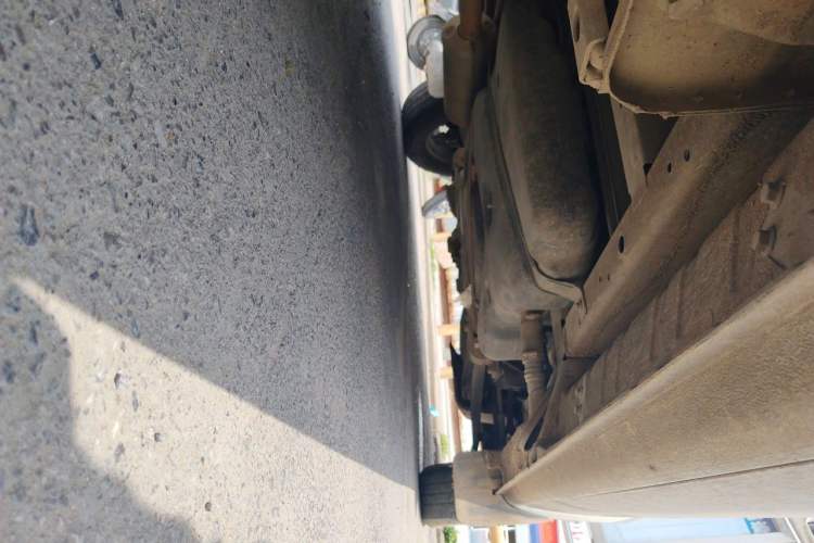 Used SAIC MAXUS Xintu V80  Chassis Rear Right