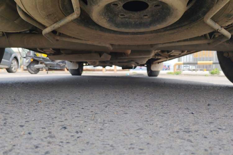 Used SAIC MAXUS Xintu V80  Chassis Rear