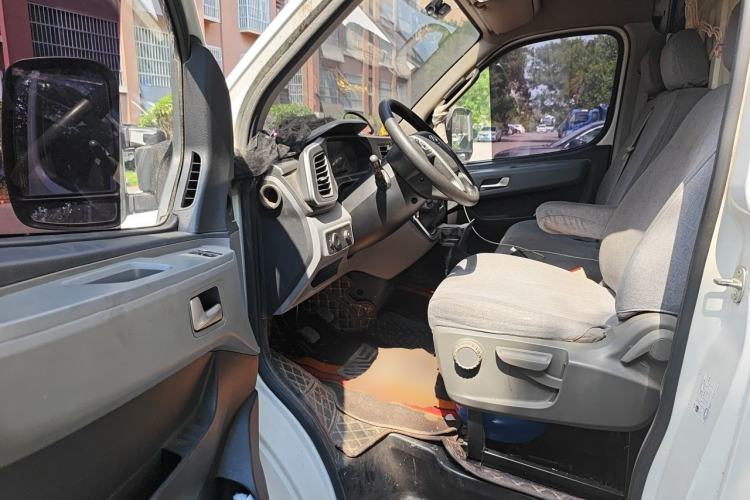Used SAIC MAXUS Xintu V80  Driver Seat