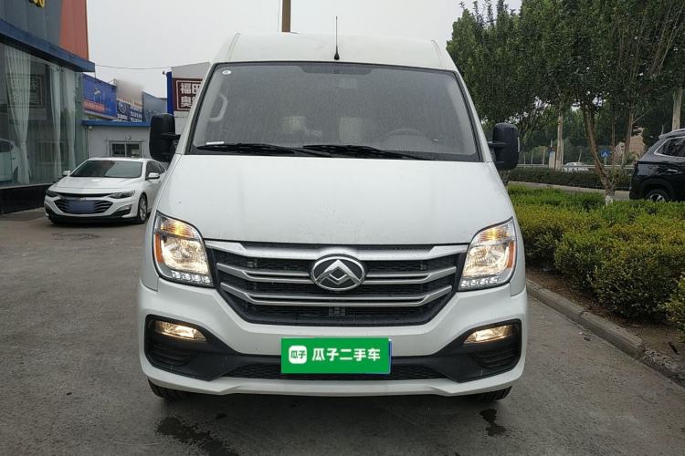Used SAIC MAXUS Xintu V80 2024 Aotong Value Edition 6AMT Short Wheelbase Mid-Roof Model 127 Ps 5/6 Seats Exterior 1