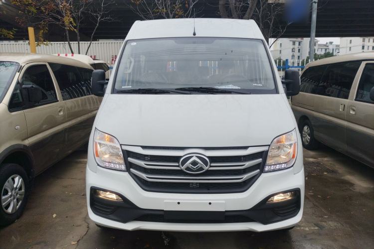 Used SAIC MAXUS Xintu V80 2024 Aotong Value Edition 6AMT Short Wheelbase Mid-Roof Model 127 Ps 5/6 Seats Exterior 1