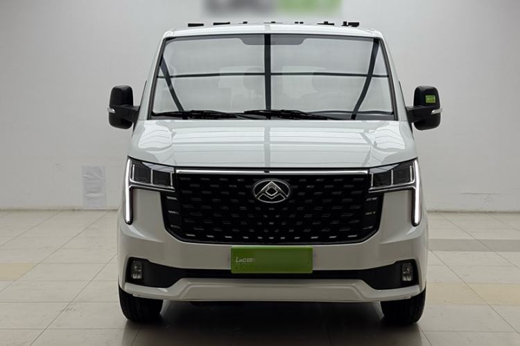 Used SAIC MAXUS Xintu V80 2024 Aotong 6AMT Short-Wheelbase Ultra-Low Roof 127 Ps 5/6 Seats Exterior 1