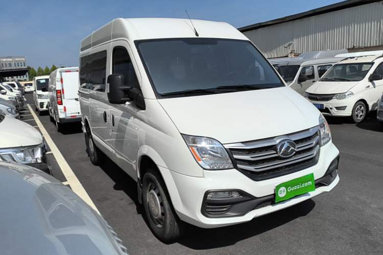 Used SAIC MAXUS Xintu V80 2024 Aotuntong Value Edition 6MT Short Wheelbase Mid-Roof Model 127 Ps 7/8/9-Seater Exterior 1