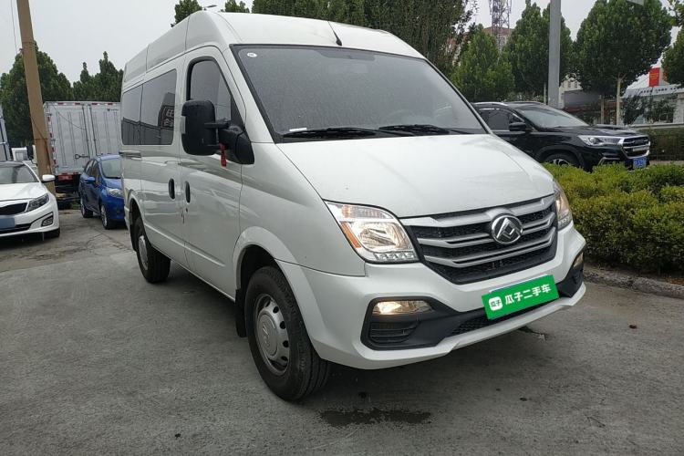 Used SAIC MAXUS Xintu V80 2024 Aotong Value Edition 6AMT Short Wheelbase Mid-Roof Model 127 Ps 5/6 Seats Exterior 2