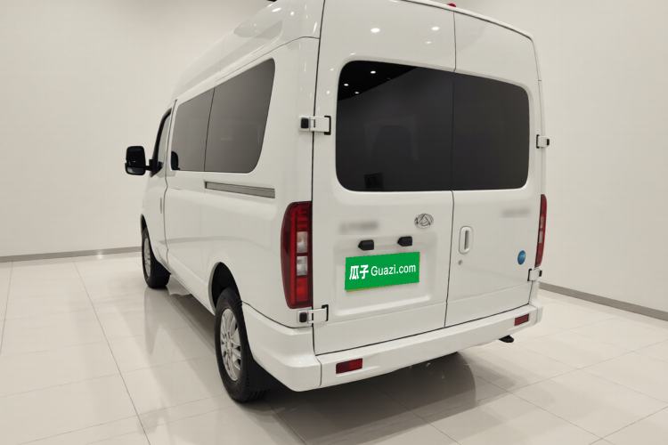 Used SAIC MAXUS Xintu V80 2024 Facelift Aoyuntong 6MT Short Wheelbase Mid-Height Version 147 Ps 5/6 Seats Exterior 3
