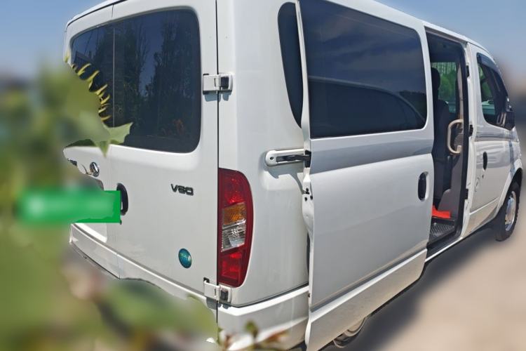 Used SAIC MAXUS Xintu V80 2024 Restyled Aoyuntong 6MT Short Wheelbase Ultra-Low Roof 147 Ps 5/6 Seats Exterior 5