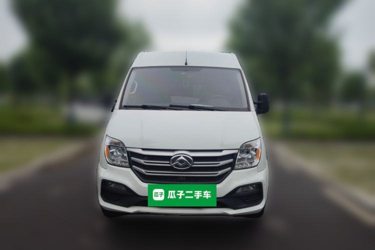 Used SAIC MAXUS Xintu V80 2024 Aotuntong Value Edition 6MT Short Wheelbase Mid-Height Roof 127 Ps 5/6 Seats Front