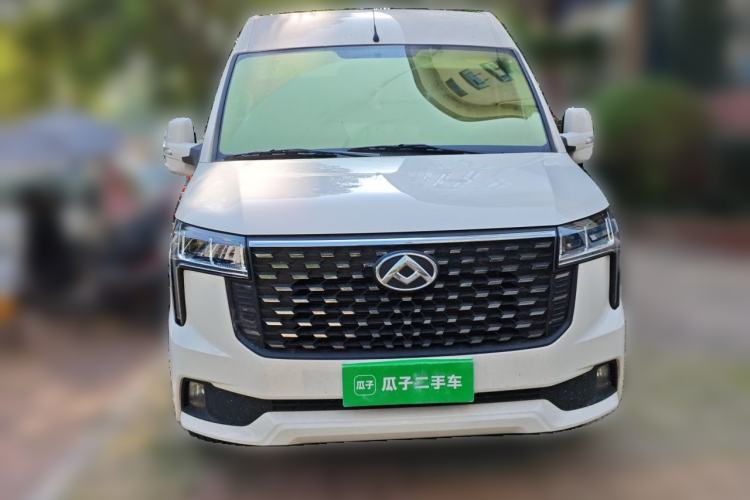 Used SAIC MAXUS Xintu V80 2024 Aotuntong 6MT Long-Wheelbase Mid-Roof Model 147 Ps 6/7/8/9-Seater Front
