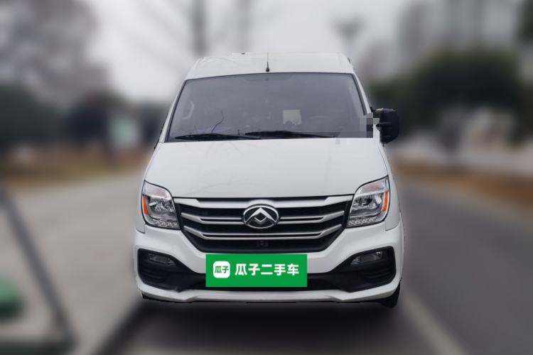 Used SAIC MAXUS Xintu V80 2024 Aotong 6AMT Short Wheelbase Mid-Roof Model with 127 Ps 5 Seats Front