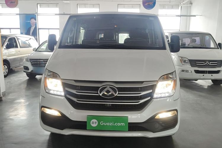 Used SAIC MAXUS Xintu V80 2024 Aotong Value Edition 6AMT Short Wheelbase Ultra-Low Roof 127 Ps 5-Seater Front