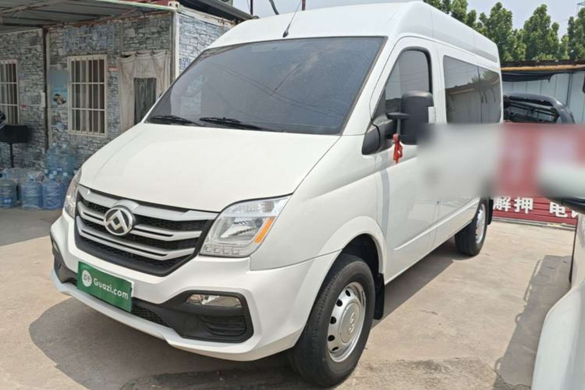 Used SAIC MAXUS Xintu V80 2024 Aotuntong Value Edition 6MT Short Wheelbase Mid-Height Roof 127 Ps 5/6 Seats Front Left 45 Deg