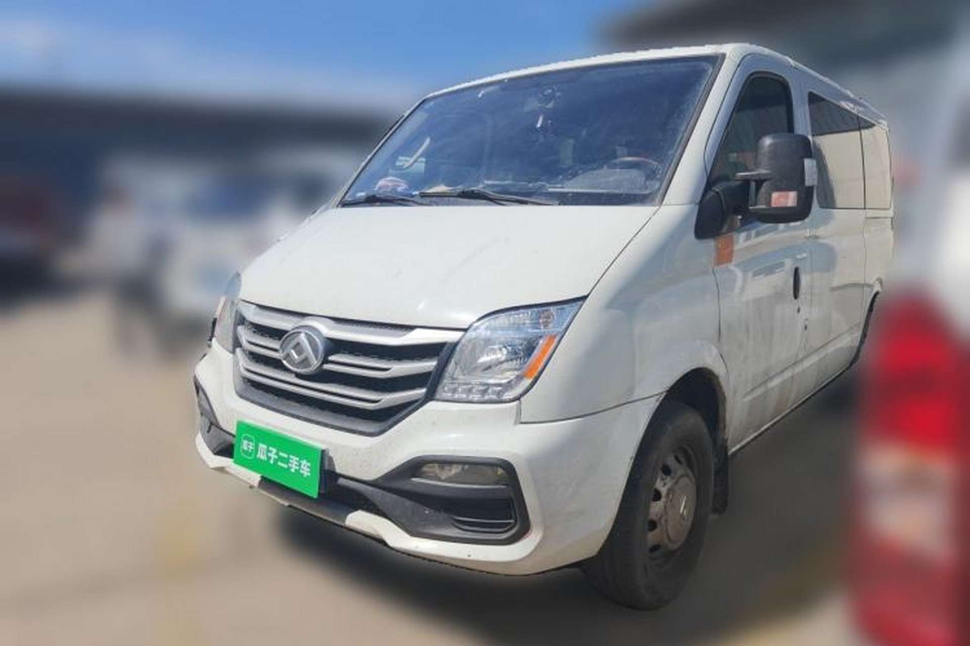 Used SAIC MAXUS Xintu V80 2024 Aotuntong Value Edition 6MT Short Wheelbase Ultra-Low Roof 127 Ps 5/6 Seats Front Left 45 Deg