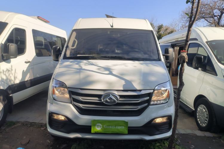 Used SAIC MAXUS Xintu V80 2024 Aotong Value Edition 6MT Long-Wheelbase Mid-Roof Model with 127 Ps Available in 6/7/8/9-Seater Configurations Front