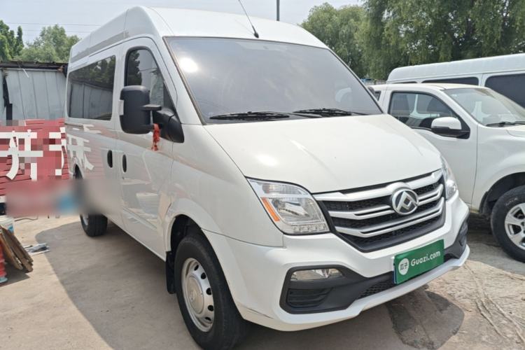 Used SAIC MAXUS Xintu V80 2024 Aotuntong Value Edition 6MT Short Wheelbase Mid-Height Roof 127 Ps 5/6 Seats Front Right 45 Deg