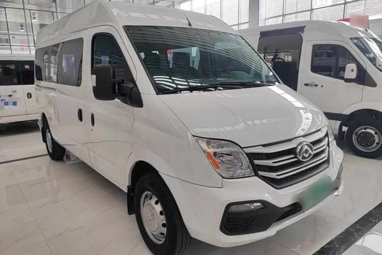 Used SAIC MAXUS Xintu V80 2024 Aotong Value Edition 6MT Long-Wheelbase Mid-Roof Model with 127 Ps Available in 6/7/8/9-Seater Configurations Front Right 45 Deg