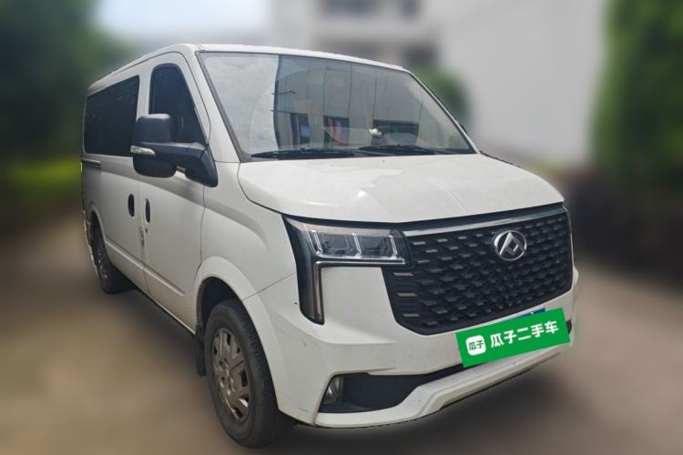 Used SAIC MAXUS Xintu V80 2024 Restyled Aoyuntong 6MT Short Wheelbase Ultra-Low Roof 147 Ps 5/6 Seats Front Right 45 Deg