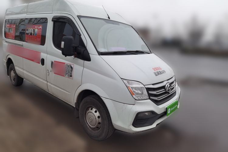 Used SAIC MAXUS Xintu V80 2024 Aoyuntong 6MT Long-Wheelbase Mid-Roof Model 127 Ps 6/7/8/9 Seater Front Right 45 Deg
