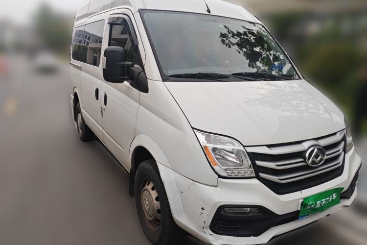 Used SAIC MAXUS Xintu V80 2024 Aotuntong Value Edition 6MT Short Wheelbase Mid-Height Roof 127 Ps 5/6 Seats Front Right 45 Deg