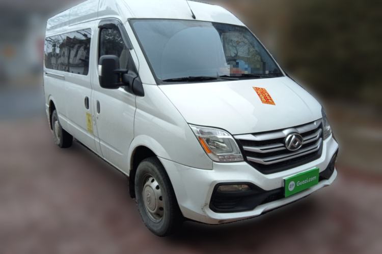 Used SAIC MAXUS Xintu V80 2024 Aotong Value Edition 6AMT Long Wheelbase Mid-Roof Model 127 Ps 6/7/8/9-Seater Front Right 45 Deg