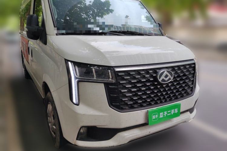 Used SAIC MAXUS Xintu V80  Front Right 45 Deg